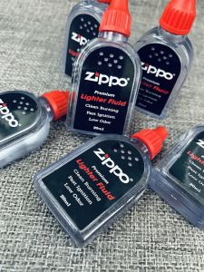 Chai Xăng Zorro chính Hãng Dùng Cho Bật Lửa Hàng Cao Cấp 133ml (Màu Đỏ)