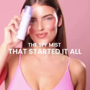 Naked Sundays SPF 50 Hydrating Glow Sunscreen Mist dành cho mặt xịt cố định lớp trang điểm có chứa Hyaluronic Acid xịt dưỡng ẩm nhẹ không gây nhờn rít 75ml