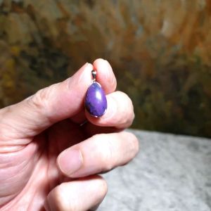 Premium natural untreated old mine Sugilite pendant [Natural Crystal] 优质天然无优化老矿舒俱来吊墜