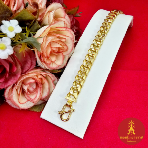 สร้อยข้อมือทองเลสแบนตัดลาย ความยาว 7 นิ้ว เทียบเท่า 2 บาท ชุบทอง ทำจากทองเหลือง ใส่แทนของจริงได้ ใช้ได้ทุกโอกาส งานสวย