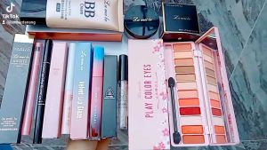 Bộ trang điểm Lameila chuyên nghiệp 8 món