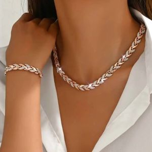 2PCS Elegant Design Glass Rhinestone Chain Fish Tail Necklace with Matching Bracelet for Women Luxury Jewelry Set Fashion Style Jewelry