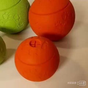 Natural Rubber Dog Treat Dispensing Ball ToyFood Puzzle