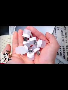ไฟกลางคืน USB ขนาดเล็ก LED ไฟกลางคืน โคมไฟเสียบ USB โคมไฟแบตสำรอง ไฟอ่านหนังสือ USB ขนาดเล็ก สี่เหลี่ยม ป้องกันดวงตา