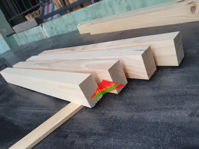 Thanh gỗ thông vuông 3x5cm x dài 1m5-1m2-1m-80cm-60cm-50cm-40cm-30cm bào láng 4 mặtcực chắc chắndùng đóng bàn ghế làm khung sườnlàm trụ