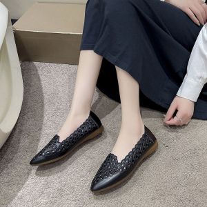 IELGY soft sole pointed one pedal breathable Doudou shoes summer new hollow embroidery hole womens Muller shoes