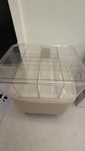 Transparent Trading Card Holder 302510.5cm – Flip Top Acrylic Storage Case with Compartments for Badges Photo Cards Collectibles Desk Organizer Display with Lid