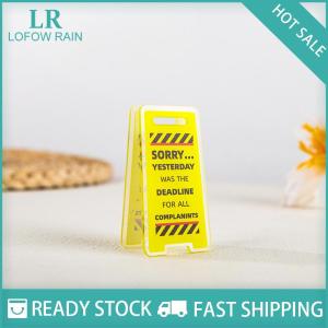 LF Wholesale✨Flash Sale ✨ ป้ายอะคริลิค ปล่อยให้ฉันอยู่คนเดียวฉันกำลังยุ่ง ของขวัญสำหรับตกแต่งสำนักงานที่น่าขบขันคลิปติดตั๋วบนเดสก์ท็อปสำหรับเพื่อนร่วมงาน