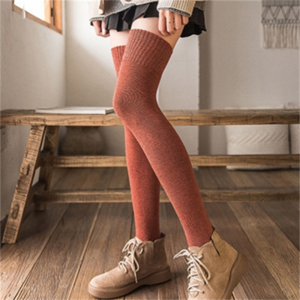 ถุงบอูนิล่าสูง เสื้อถุงเท้ายาวเหนือ หนาปานกลาง เช่นเดียวกับถุงเท้าลูกวัว หนาแบบเทอร์รี่ ปริมาณสูงสุด สีทึบ