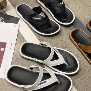 New Summer MenS Flip-Flops For Outdoor Wear Non-Slip Dual-Use Slippers Korean Style Beach MenS Driving Sandals