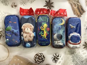 Hộp Bút Bọc Vải In Nổi 3D Nhiều Hình Dễ Thương Ngộ Nghĩnh Cho Bé yêu