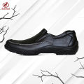 DOLCIMOD - Sepatu Pantofel Pria Kulit Sapi Formal Slip On Loafers Acara ResmI Formal Kerja Pantovel Pantopel Kondangan Nikahan Fashion Cowok Dewasa Keren Buat Gaya Bunut Pancus Yongki Komaladi Panarbody. 