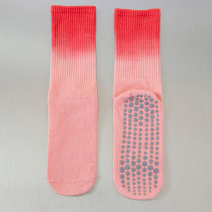 Mid tube socks Color gradient Yoga Socks women Anti Slip Cotton Pilates Fitness Socks Breathable  womens Aerobics Non-slip Sports Socks Dancing Indoor