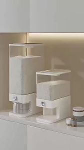 5KG Rice Storage Sealed Moisture Proof Insect Proof with Push Food Storage Dry Food Rice Dispenser Home Kitchen Storage