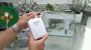 Máy Sủi Oxy Tích Điện Jebo 9950 (2 Vòi) - Siêu Êm Chạy 48H Khi Mất Điện Bền Bỉ Cho Bể Cá