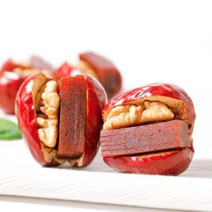 Red Dates Walnuts Hawthorn Nut Snacks 红枣核桃山楂坚果零食
