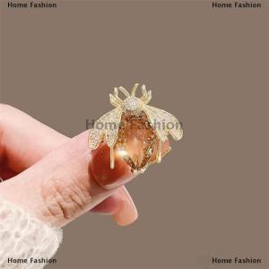 [COD] Home Fashion Fashion Rhinestone Bee Shaped Brooches For Women Clothing Coat Jewelry Accessories Gifts