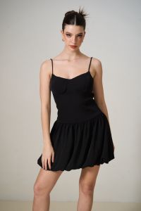 Whatagirlwants - Mabel Mini Dress – เดรสสั้นสายเดี่ยว กระโปรงทรงบอลลูน