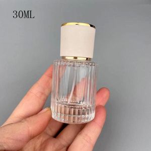 Perfume Bottle,30/50ml Glass Material Refillable Reusable Spray Fine Large Capacity Portable Convenient to Use Recyclable Good Sealing Performance for Travel Cosmetic Replacement Sub-Bottling Container