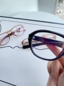 0~-300 Fashionable Oval Milk Tea Frame Nearsighted Glasses Anti-blue Light Graded Glasses for Men and Women