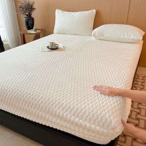 New Doudou Fleece Bed Sheet Solid Color Bed Sheet High Quality Soft Baby Fleece Bed Sheet