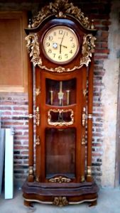 Lemari Jam Hias Lonceng Ukir Kayu Jati