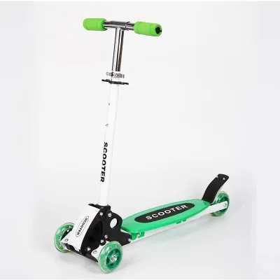 JC- Big Scooter 4 wheels 8 to13 y/o