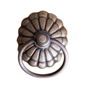 Tarikan Pintu Gebyok Kuningan Antik