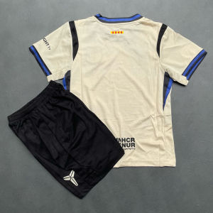 Jersey Kids Set B4RC3L0N4 Away Beige 25/26 - Setelan Sepakbola Sepak Bola Futsal Anak Thailand Premium Kids Lamine Yamal Lewandowski Rashford Fermin Lopez Pedri Gavi Rashford Jersey XV Kids Jakarta