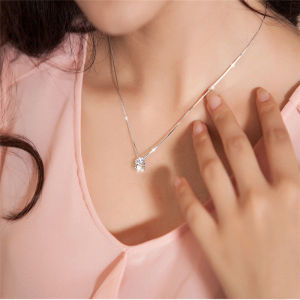 Lucky Pretty Shining Single Diamond Six-claw Necklace For Women Korean Style Fashion Simple Zircon Temperament All-match Clavicle Chain Birthday Gifts Jewelry Accessories