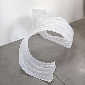 DIVATEN Handmade Organza Art Ribbon Curves Wave Shape Giant Flower Decoration Pleated Texture Floral Organza Streamer for Wedding Backdrops and Event Styling
