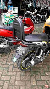 Sandaran jok motor Blade 110 cc