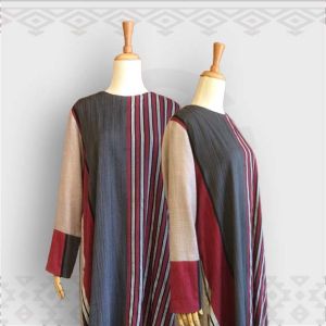 Minea gamis tenun lurik kombinasi katun linen Manna merah