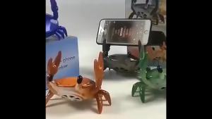 ลำโพงบลูทูธเครื่องทำวาฟเฟิลรูปปูรูปสัตว์ตัวยึดโทรศัพท์มือถือซับวูฟเฟอร์ระบบเสียงไร้สายขาตตั้งเดสก์ท็อปขนาดเล็ก