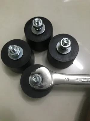 [HCM]bộ 4 đế cao su chống rung cục nóng điều hòa / đế cao su giảm chấn chống rung