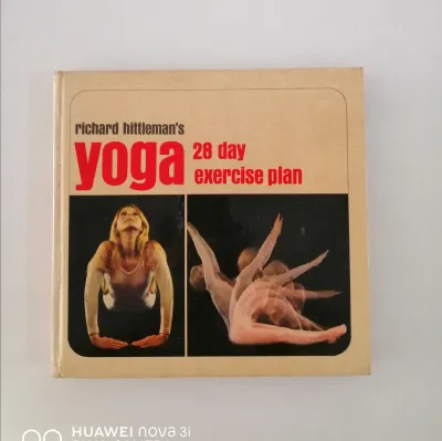 YOGA 28 day exercise plan [Preloved]