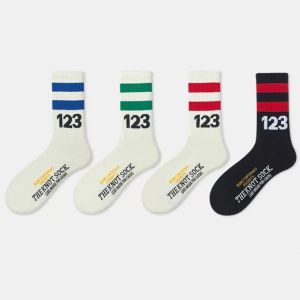 ถุงเท้ากีฬาบาสเก็ตบอล ลายขวาง สองแถบ แฟชั่นฮิปสเตอร์ สตรีท สำหรับทุกเพศSports socks digital fashion womens socks