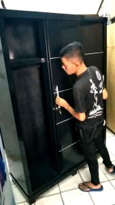 lemari pakaian 3 pintu seleding bisa request warna