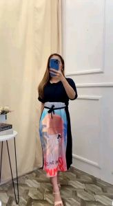 DASTER BLINK MOTIF CANTIK||DASTER MIDI DRESS BEST SELLER TERBARU TERLARIS KEKINIAN||BAHAN RAYON TEBAL PREMIUM||BUSUI FRIENDLY RESLETING DEPAN||MIDI DRESS MOTIF PRINT KEKINIAN TERBARU TERLARIS