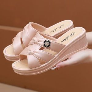 2025 New Thick-Soled Outdoor Mom Slippers For Women Summer Versatile Non-Slip Wedge Slippers Lightweight Slide Sandals