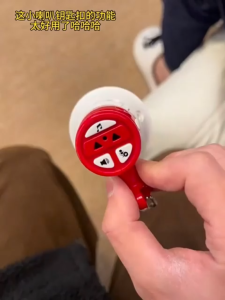 Mainan Pembesar Suara Mini Kanak Kanak Mikrofon Elektrik Mainan Tangan Boleh Rakam Dan Bunyi Kids Mini Megaphone Baby Electric Toy Handheld Shouting Speaker Creative Keychain 大声公喇叭迷你扩音器宝宝电动儿童玩具手持喊话扬声器创意钥匙扣 E022