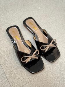 MERRY Sandal Flat Teplek Wanita Hak 2CM
