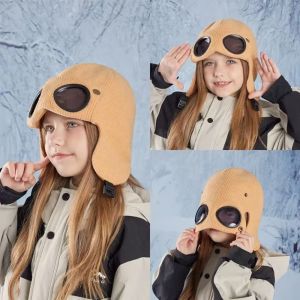 THANKSKY หมวกกันหนาว ที่ครอบหู หมวกแว่นตาเด็ก สายรัดหัวเข็มขัด ป้องกันคอ หมวกถักสำหรับเด็ก น้ำหนักเบามาก ปรับได้ปรับได้ ฝาครอบหัวกันลม ฤดูหนาวในฤดูหนาว