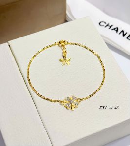 lắc tay nữ cỏ 4 lá vàng tây trang sức nữ trang vàng tây trang sức thiết kế đủ hóa đơn thẻ bảo hành