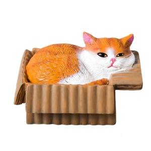 Cute Mini Cats Figurine Inside Cardboard Box Resins Craft Detailed Desk Decors Gift For Kitten Lover Home Decoration
