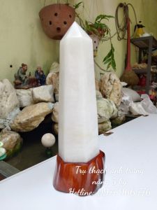 Trụ Thach anh Trắng Tự Nhiên - Vật Phẩm Phong Thủy (Tặng kèm đế gỗ)