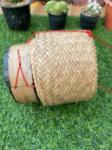 คุณสมบัติใหญ่ กระติบ ข้าวเหนียว รุ่นเล็ก วัสดุจากต้นคล้า ขนาด 5 นิ้ว