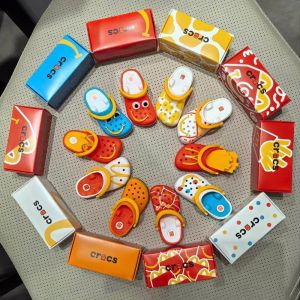 MISSUP Toys Gifts Crocs Keychain Mini McDonalds Crocs Mini Crocs High Quality Crocs Keyring