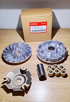 PULLEY SET DRIVE FACE HONDA CLICK 125 THAILAND GENUINE PARTS 22100K35V00 GB
