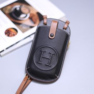 Top-layer genuine leather European and American vintage everyday versatile phone bag crossbody style with letter drawstring womens handbag